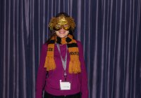 Claudiane Ouellet-Plamondon (BEng'02) dresses up for the photo booth